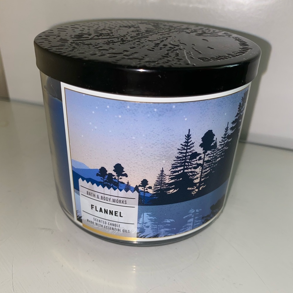 Flannel 3 wick candle